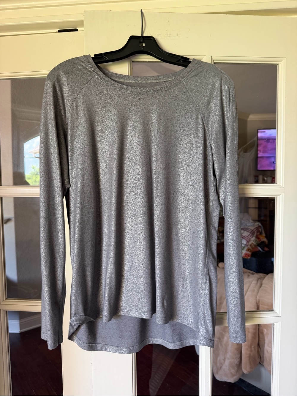 Lululemon Women’s Metallic Silver Shimmer Long Sleeve Top Estimated L